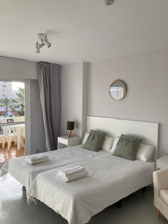 Carihuela Nucleo Cristal Apartment ตอร์เรโมลิโนส ภายนอก รูปภาพ